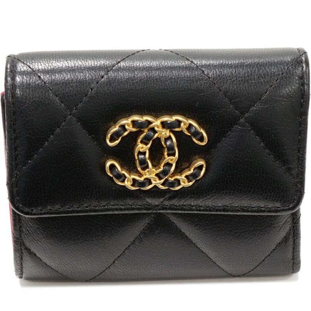Chanel CHANEL19 Small Flap Wallet Lambskin Wallet